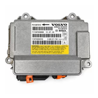 Illustration du calculateur avec prises de faisceau — Volvo Bosch P31387019 / 0285011728 (0 285 011 728), deux prises noires à leviers orange ; contenu précisé au devis.