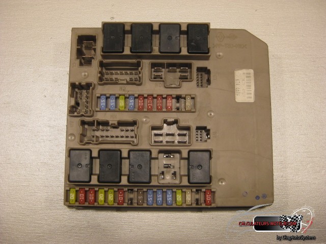 Boitier USM Renault — Réf. R 7E29 2020-674 660A