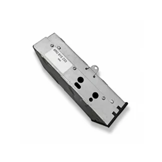 Illustration of the BMS housing Audi 8R0915233 — AI visual of the isolated part; details and compatibility to be checked. Alternative reference format: 8R0 915 233.