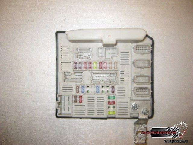 Boitier USM C-PFT Renault — Réf. 8200455424-F
