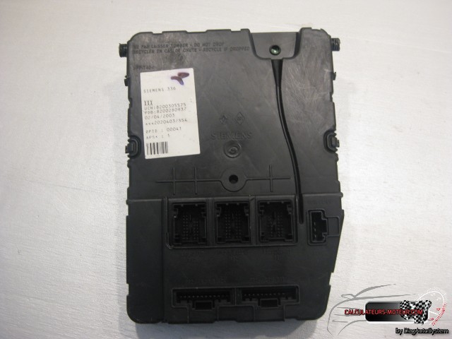 Calculateur UCH Siemens Renault — Réf. 8200309690-S118400220D